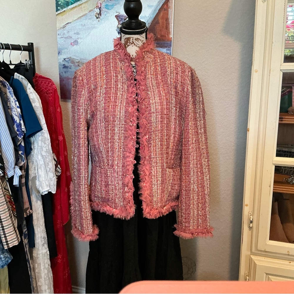 Chic Women's Pink Tweed Jacket